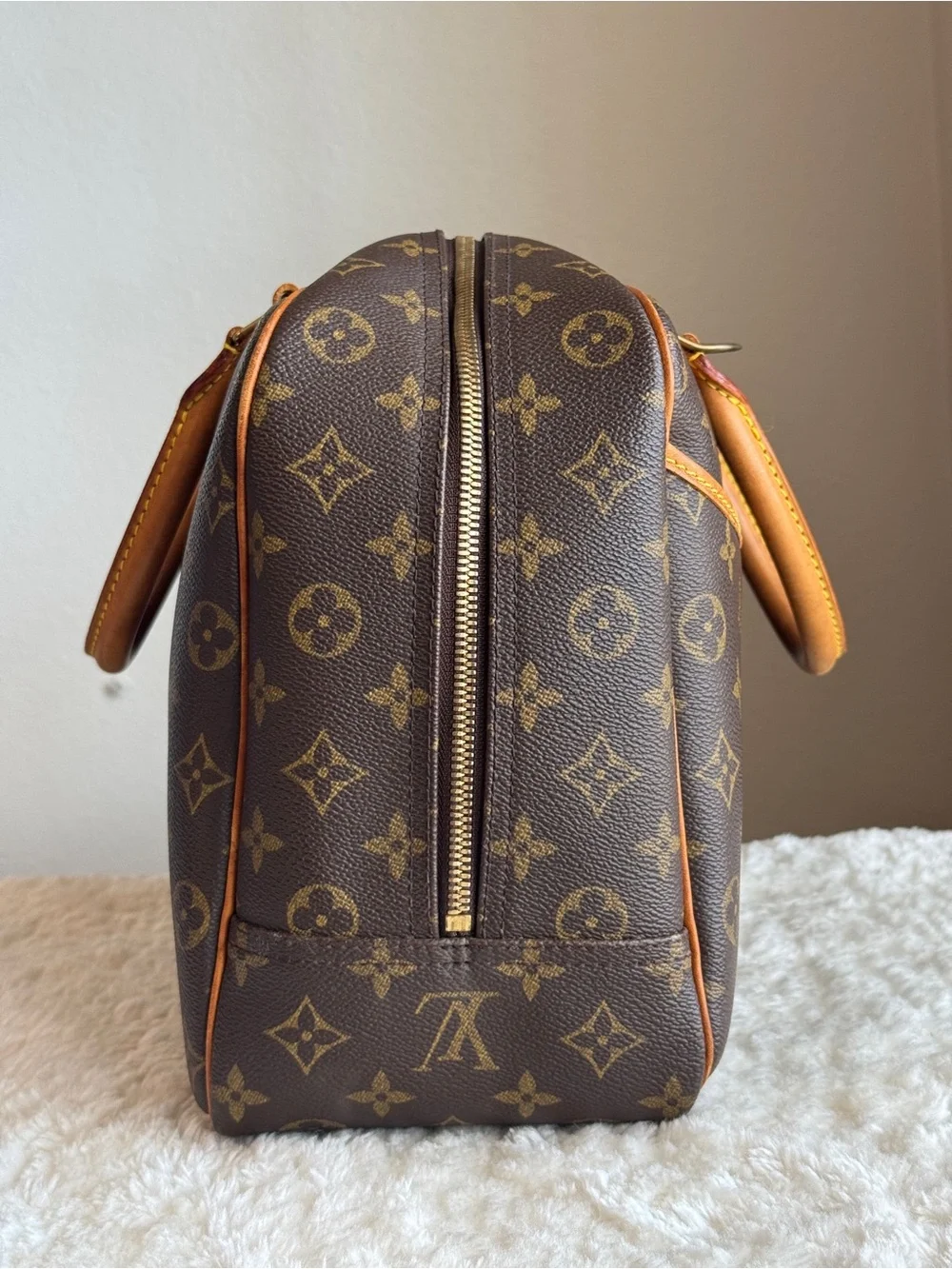 Louis Vuitton Monogram Deauville  Canvas Brown & Tan Top-Handle